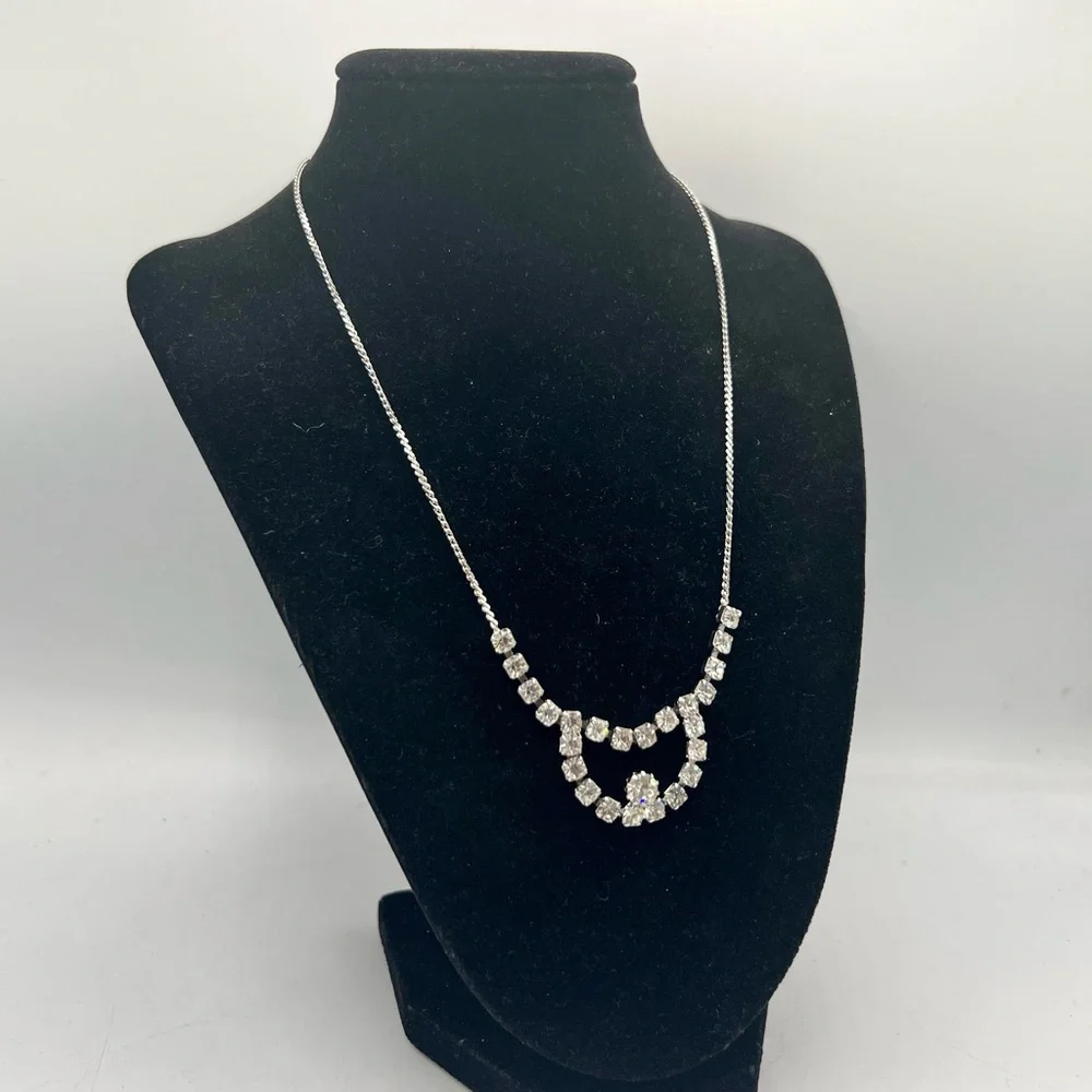 Vintage silver tone chain necklace rhinestone accents